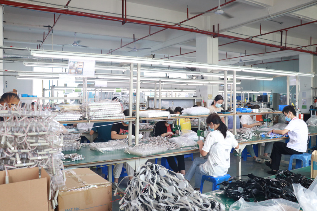 Shenzhen Xinhe Lighting Optoelectronics Co., Ltd. linha de produção da fábrica