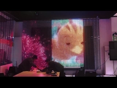 P50 conduziu a fachada exterior da construção da tela de malha da exposição