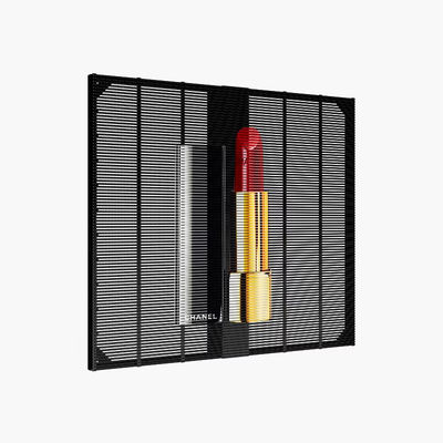 Full Color High Brightness Ceiling Transparent LED Grille Screen P2.6 Indoor Outdoor Interactive Advertising