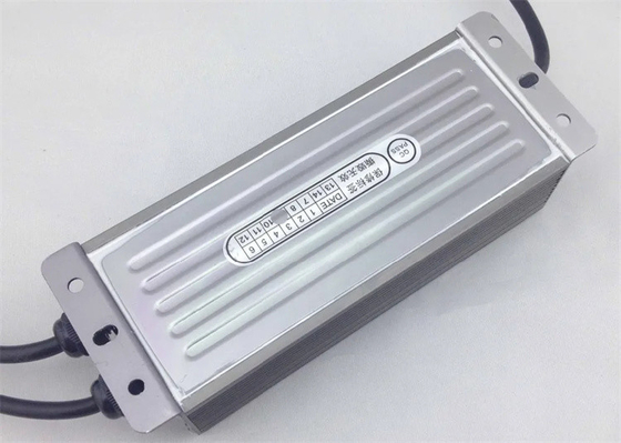 Fonte de alimentação IP LED à prova d'água com saída de 12V/24V para várias aplicações