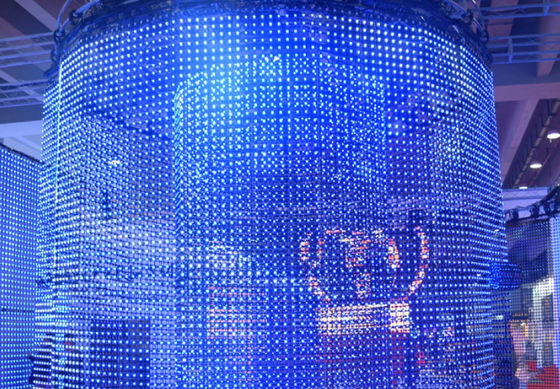 Ecrã de vídeo de malha LED suave impermeável RGB 50mm DMX512 160 graus para exibição interna