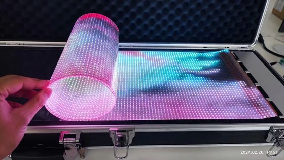 Ecrã de filme transparente LED flexível Instalação fácil para publicidade Painel LED-p4