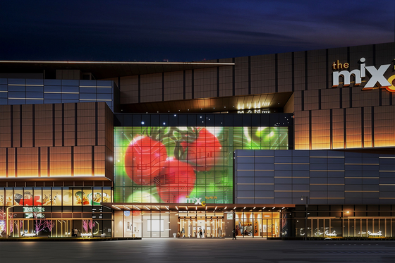P4 Display LED flexível de alta transparência Ecrã de vidro Janela de vidro Publicidade interior Película transparente LED